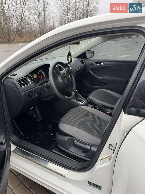 Седан Volkswagen Jetta 2012 в Сумах фото 5 Седан Volkswagen Jetta 2012 в Сумах