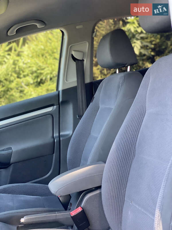 Седан Volkswagen Jetta 2007 в Старокостянтинові