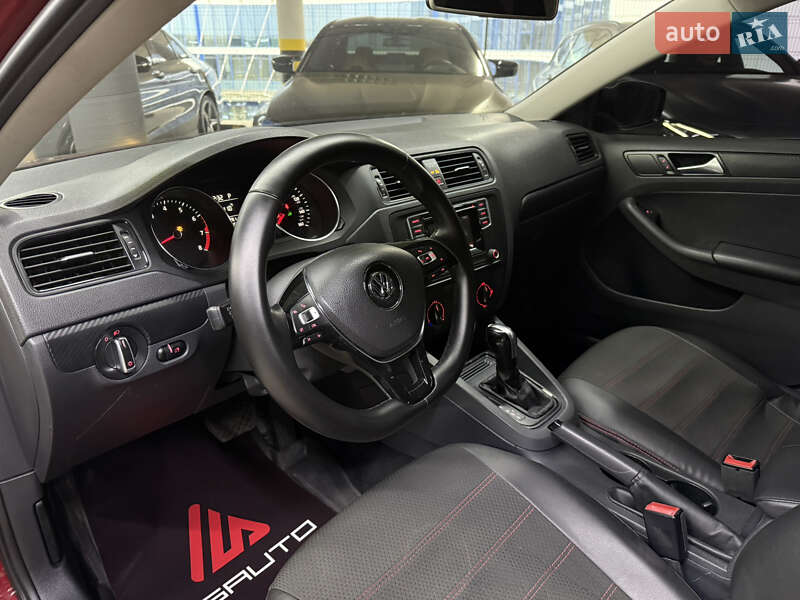 Седан Volkswagen Jetta 2016 в Одессе фото 20 Седан Volkswagen Jetta 2016 в Одессе