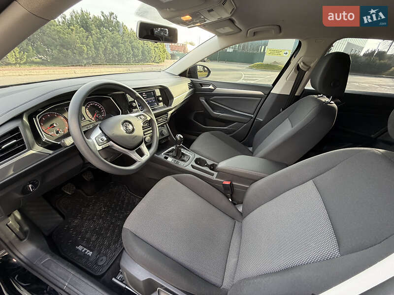 Седан Volkswagen Jetta 2021 в Києві