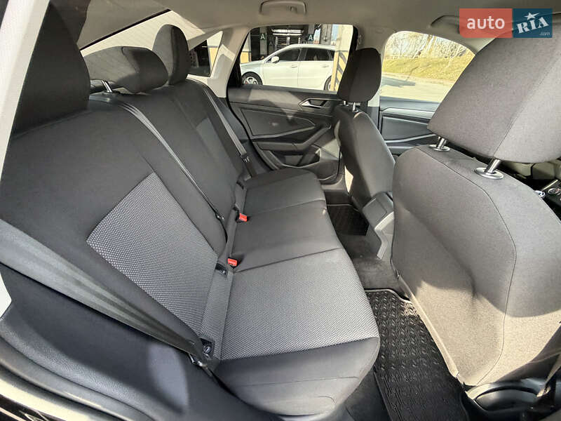 Седан Volkswagen Jetta 2021 в Києві