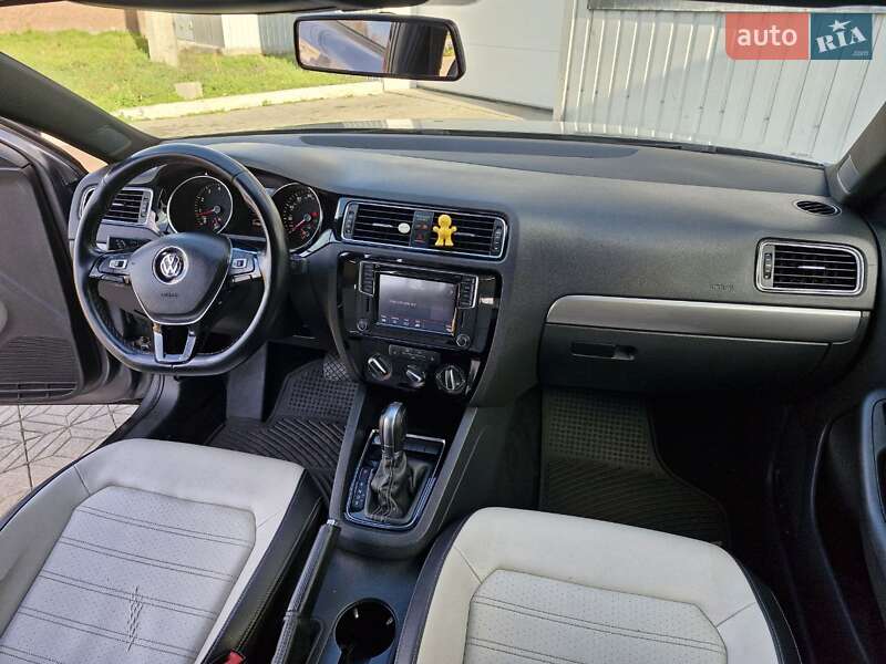 Седан Volkswagen Jetta 2015 в Миколаєві фото 17 Седан Volkswagen Jetta 2015 в Миколаєві