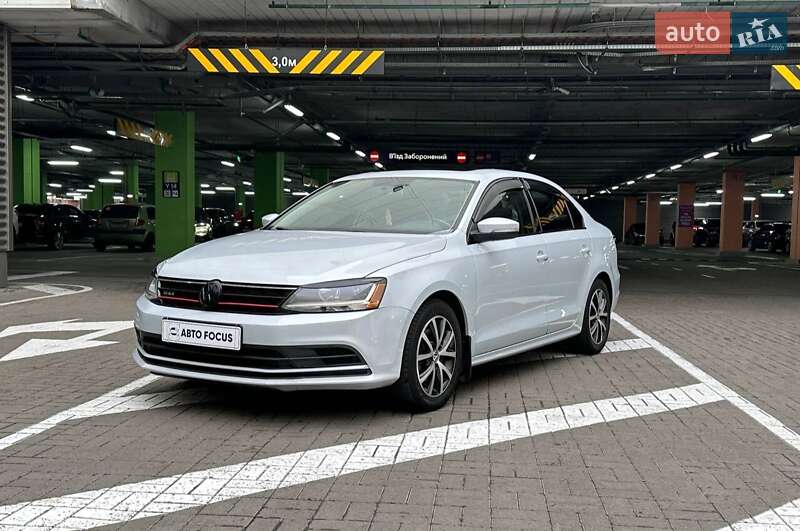 Седан Volkswagen Jetta 2016 в Києві