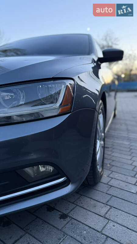 Седан Volkswagen Jetta 2017 в Дніпрі