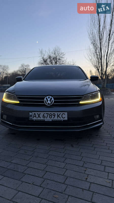 Седан Volkswagen Jetta 2017 в Дніпрі