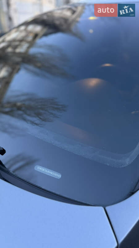 Седан Volkswagen Jetta 2017 в Дніпрі