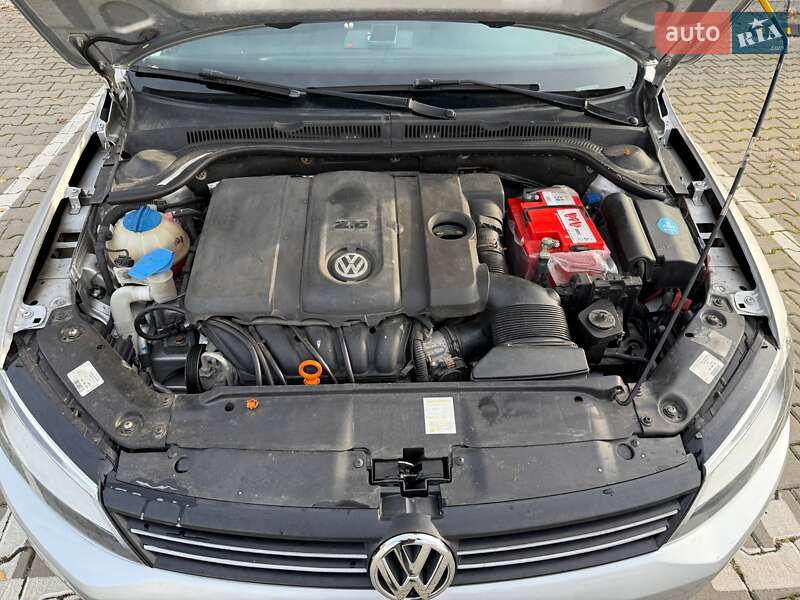 Седан Volkswagen Jetta 2011 в Киеве фото 25 Седан Volkswagen Jetta 2011 в Киеве