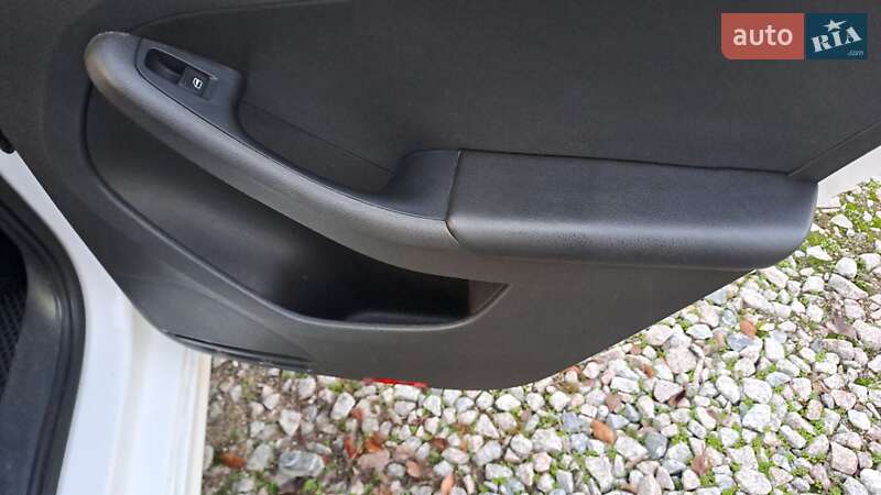 Седан Volkswagen Jetta 2016 в Запоріжжі