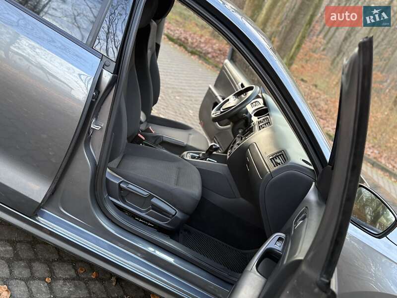 Седан Volkswagen Jetta 2015 в Львове фото 106 Седан Volkswagen Jetta 2015 в Львове