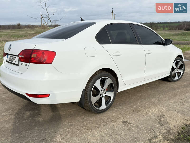 Седан Volkswagen Jetta 2014 в Веселиновому