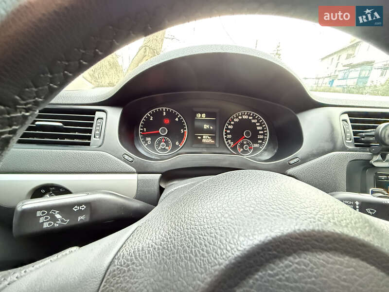 Седан Volkswagen Jetta 2014 в Веселиновому