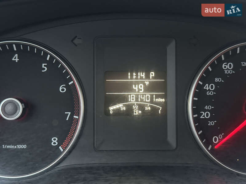 Седан Volkswagen Jetta 2012 в Хмельницькому фото 42 Седан Volkswagen Jetta 2012 в Хмельницькому