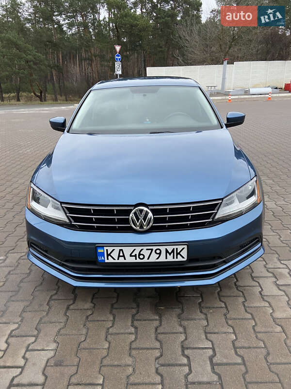 Седан Volkswagen Jetta 2017 в Киеве