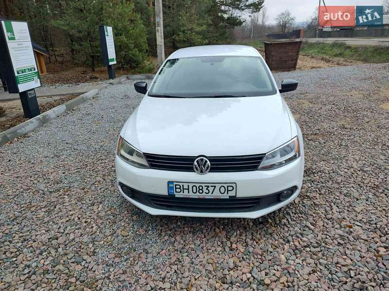 Седан Volkswagen Jetta 2014 в Одесі