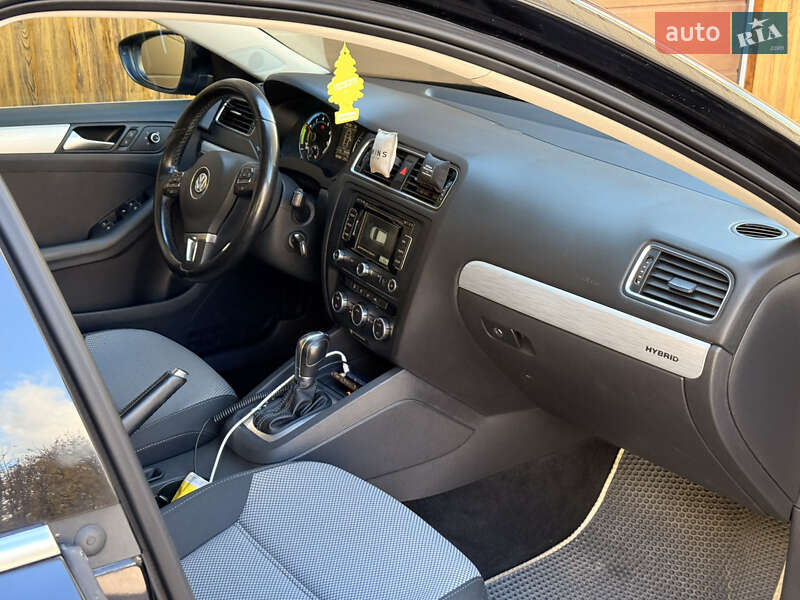 Седан Volkswagen Jetta 2013 в Тернополі фото 11 Седан Volkswagen Jetta 2013 в Тернополі