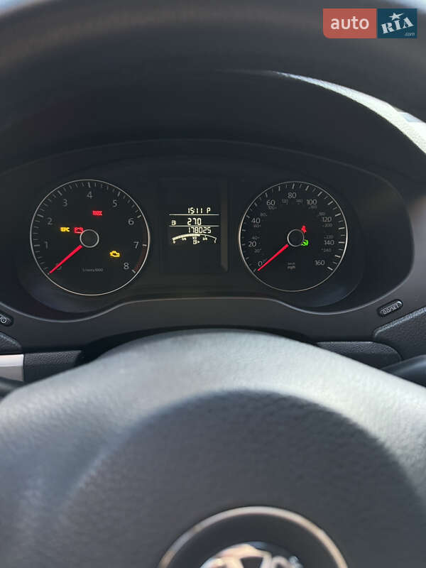 Седан Volkswagen Jetta 2014 в Полтаві