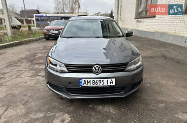 Седан Volkswagen Jetta 2014 в Житомирі