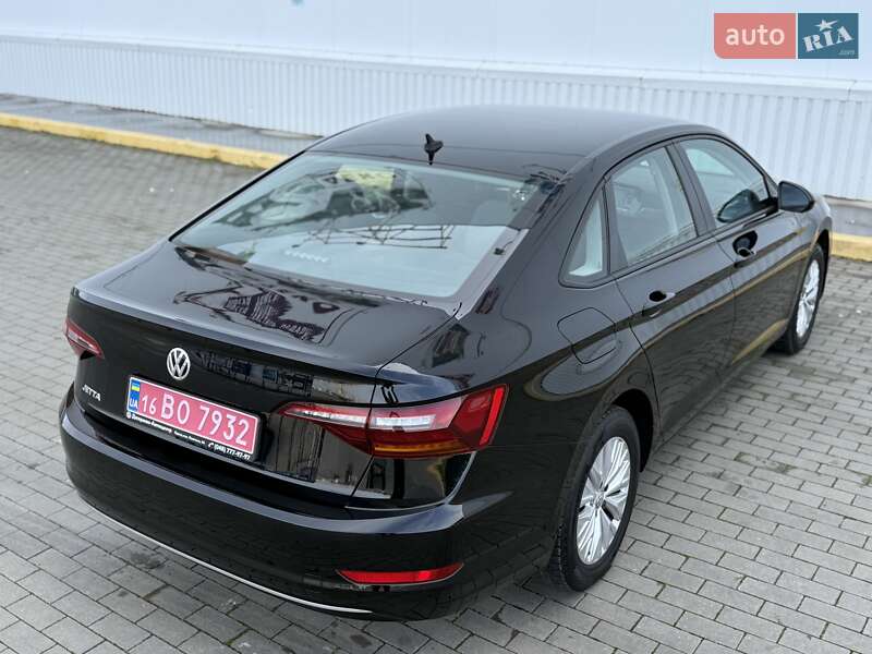 Седан Volkswagen Jetta 2019 в Одесі