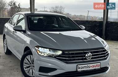 Седан Volkswagen Jetta 2018 в Виннице
