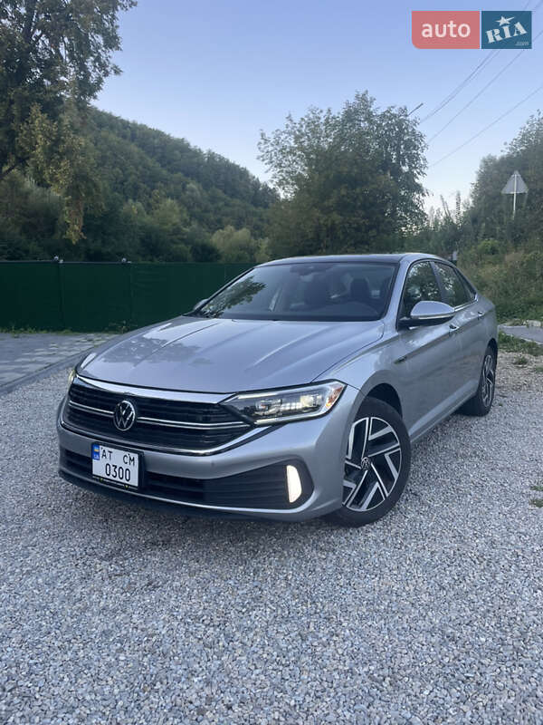 Седан Volkswagen Jetta 2023 в Надвірній