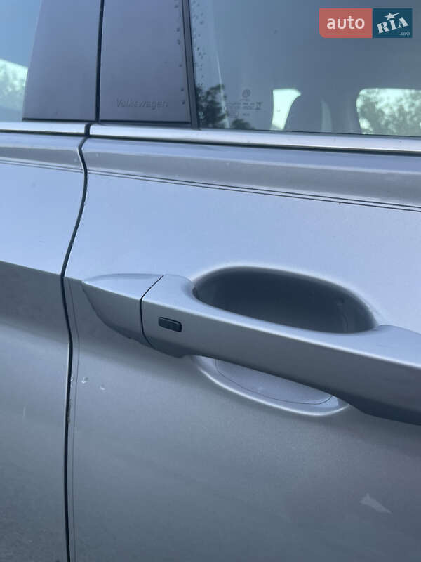 Седан Volkswagen Jetta 2023 в Надвірній