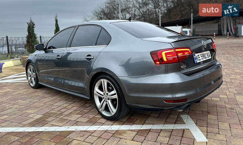 Седан Volkswagen Jetta 2016 в Киеве