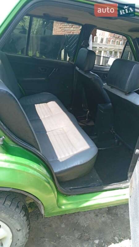 Седан Volkswagen Jetta 1985 в Чернівцях