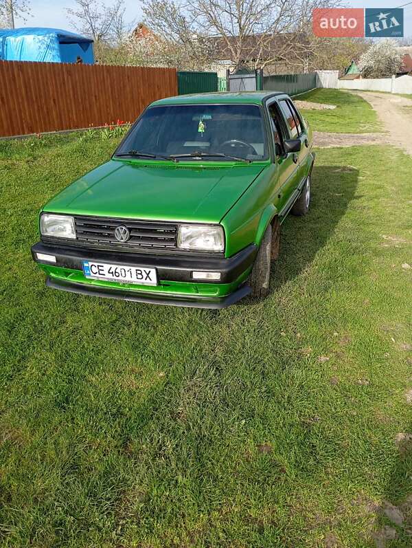 Седан Volkswagen Jetta 1985 в Чернівцях