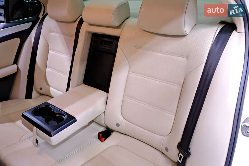 Седан Volkswagen Jetta 2012 в Одессе фото 32 Седан Volkswagen Jetta 2012 в Одессе