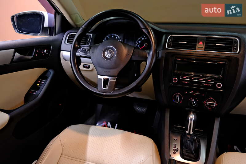 Седан Volkswagen Jetta 2012 в Одессе фото 42 Седан Volkswagen Jetta 2012 в Одессе