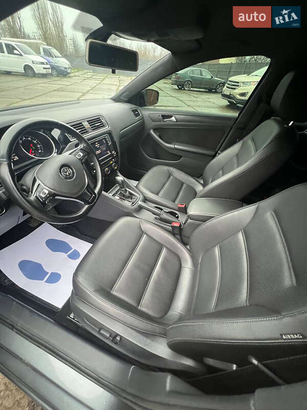 Седан Volkswagen Jetta 2017 в Харькове