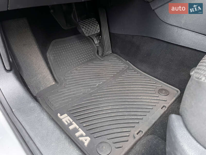 Седан Volkswagen Jetta 2012 в Киеве