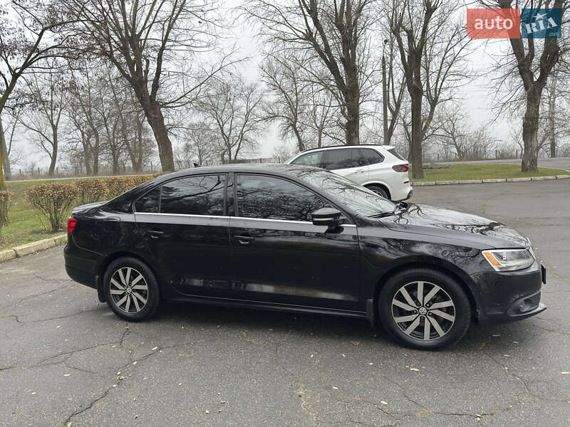 Седан Volkswagen Jetta 2013 в Кременчуці