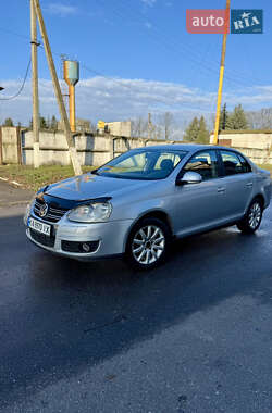 Седан Volkswagen Jetta 2008 в Сумах