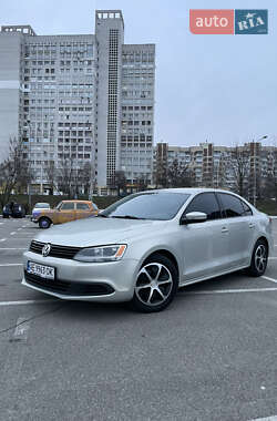 Седан Volkswagen Jetta 2011 в Києві