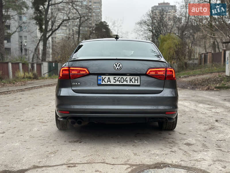 Седан Volkswagen Jetta 2017 в Києві