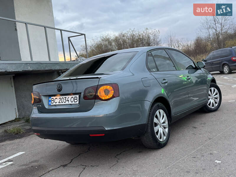 Седан Volkswagen Jetta 2008 в Дрогобыче