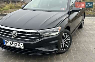 Седан Volkswagen Jetta 2019 в Львові