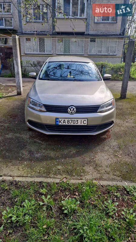 Седан Volkswagen Jetta 2014 в Києві фото Седан Volkswagen Jetta 2014 в Києві