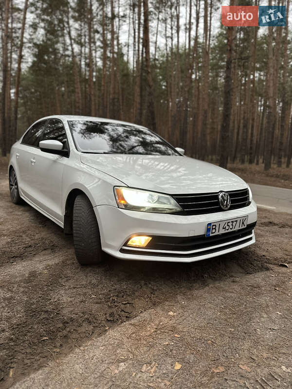 Седан Volkswagen Jetta 2016 в Полтаві