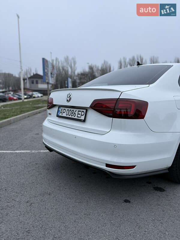 Седан Volkswagen Jetta 2016 в Запоріжжі фото 24 Седан Volkswagen Jetta 2016 в Запоріжжі