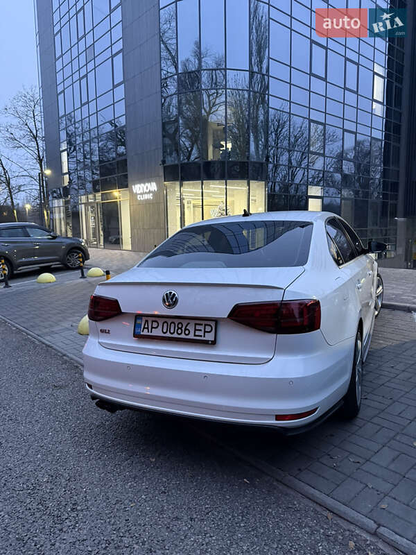 Седан Volkswagen Jetta 2016 в Запоріжжі фото 47 Седан Volkswagen Jetta 2016 в Запоріжжі