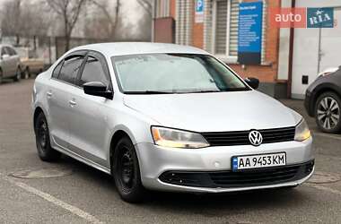 Седан Volkswagen Jetta 2013 в Киеве