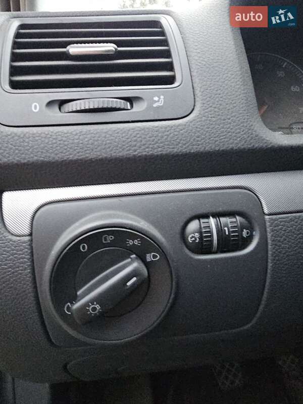 Седан Volkswagen Jetta 2007 в Киеве