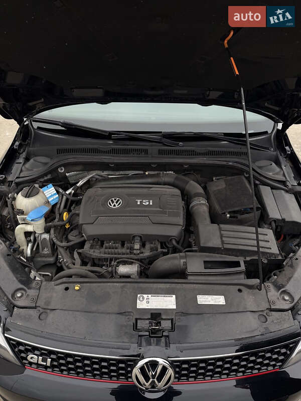 Седан Volkswagen Jetta 2014 в Днепре