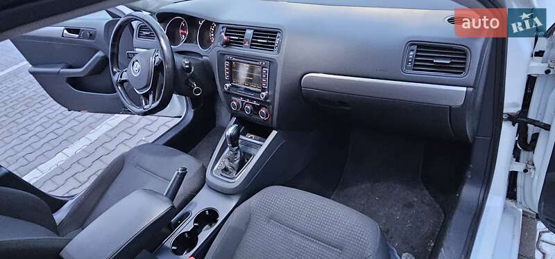 Седан Volkswagen Jetta 2016 в Тячеві фото 11 Седан Volkswagen Jetta 2016 в Тячеві