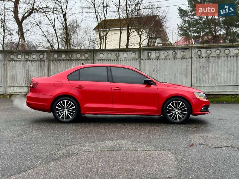 Седан Volkswagen Jetta 2016 в Києві