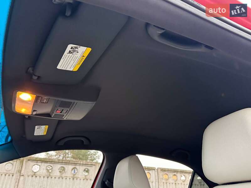 Седан Volkswagen Jetta 2016 в Києві