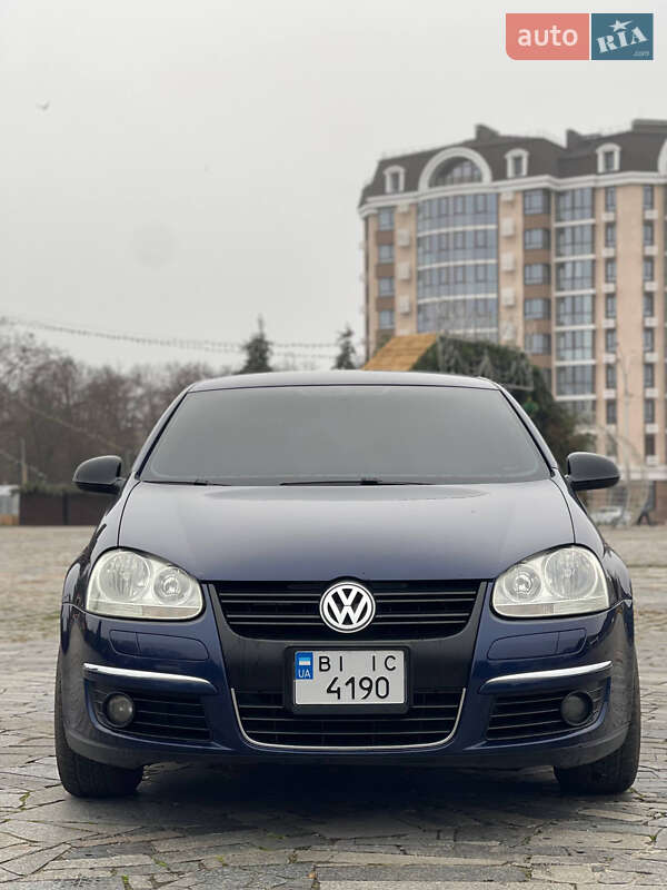 Седан Volkswagen Jetta 2006 в Кременчуці