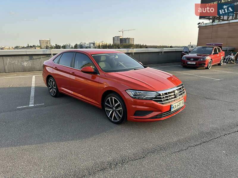 Седан Volkswagen Jetta 2019 в Киеве